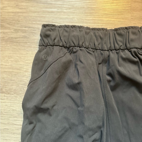 Lululemon High Rise jogger - Picture 2 of 2